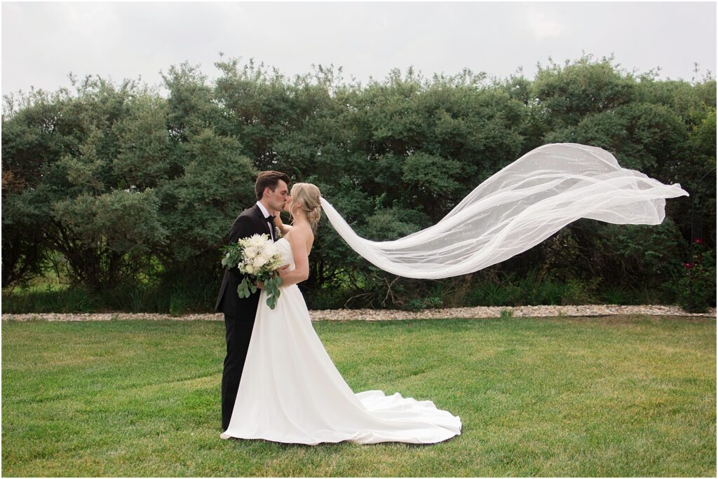 Summer Sioux Falls Wedding | Bride and groom