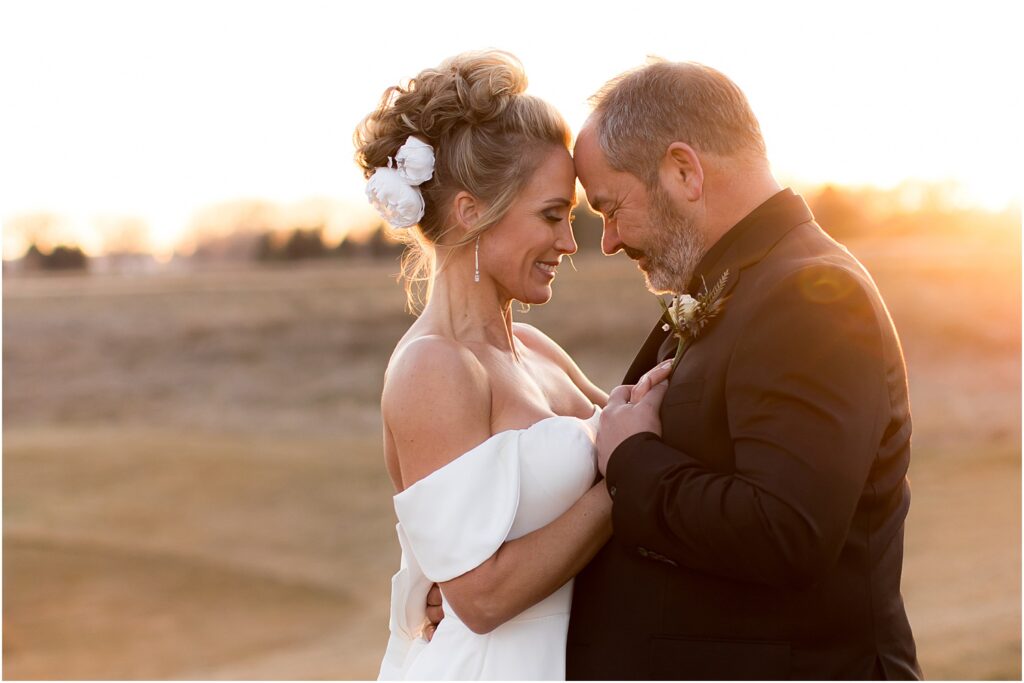Sioux Falls Country Club Spring wedding - Couple's Sunset photos
