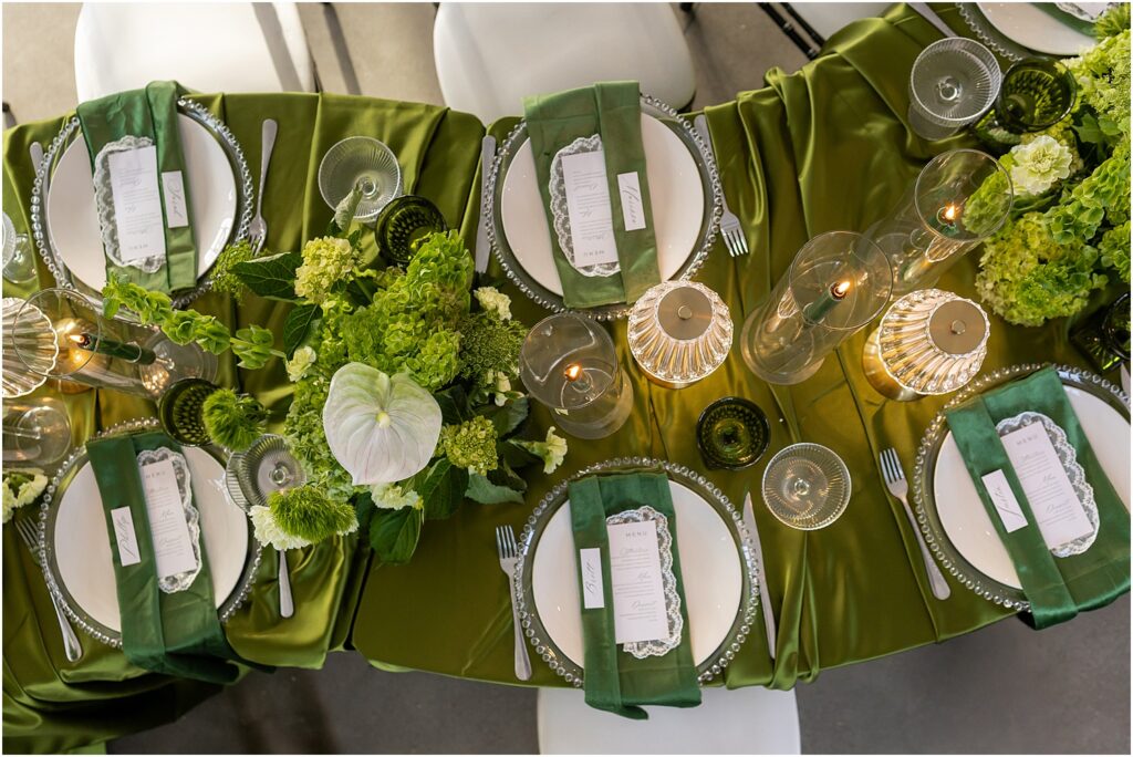 Wedding table decor decorated in green Sioux Falls Wedding Photographer